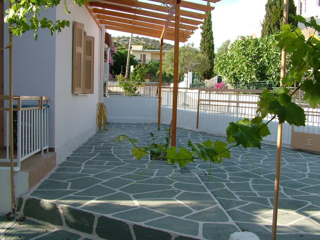 George'S Apartment Agia Marina  Habitación foto