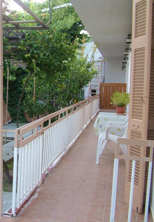 George'S Apartment Agia Marina  Habitación foto